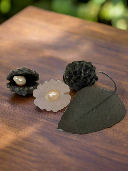 Oyster Carvings with Natural Pearl