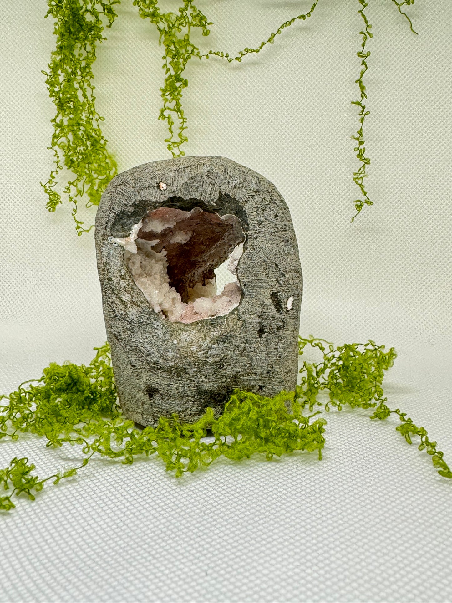 Fred’s Zeolite Crystal Cave