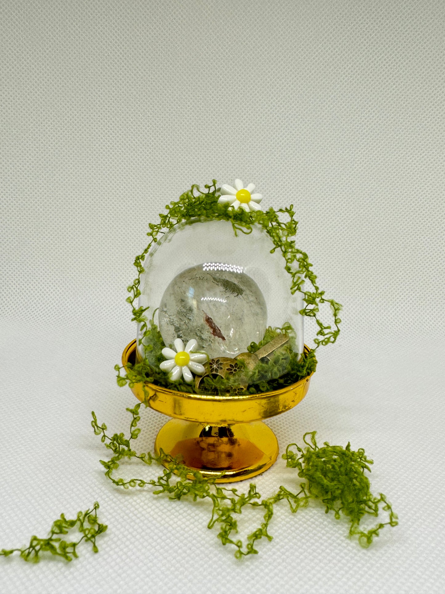 Enchanted Crystal Sweets:High Quality Clear Quartz with Garden Mini Cake Stand w Wood STAND