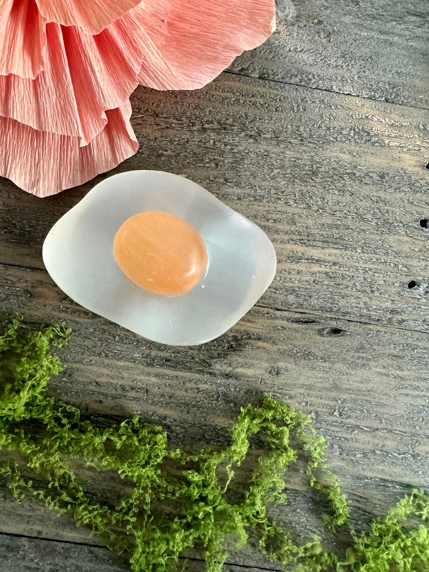 Satin Spar Dippy Egg